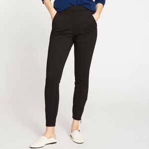 Vince Camuto | Black Straight Leg Slacks